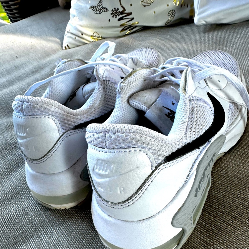 Nike air max 270 sneakers✨